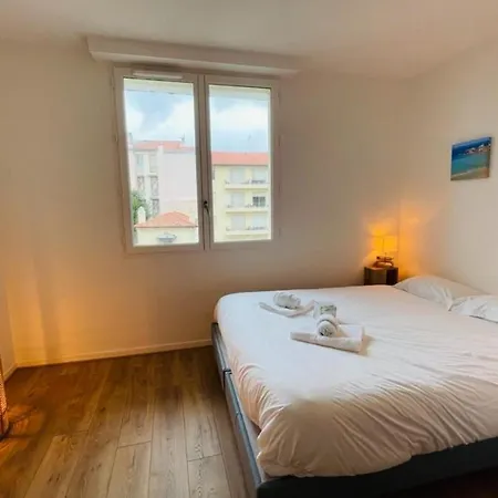 Superb Spacious Accommodation In Biarritz Appartement